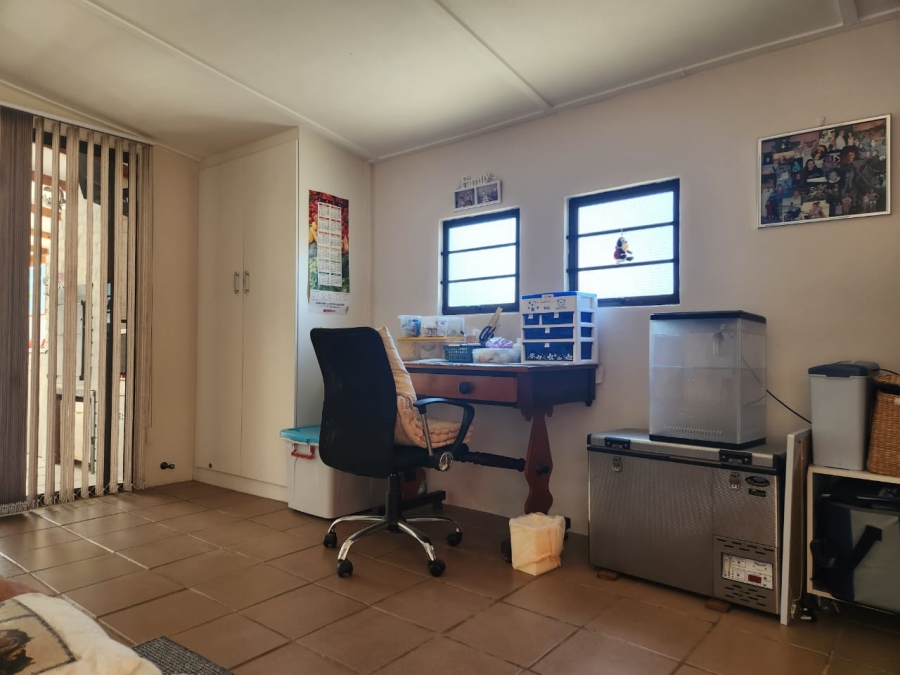 3 Bedroom Property for Sale in Denneoord Western Cape